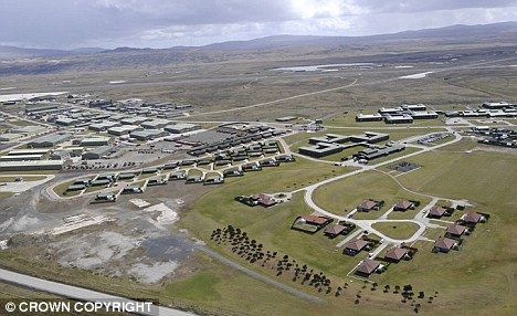 article-2077493-085B5951000005DC-363_468