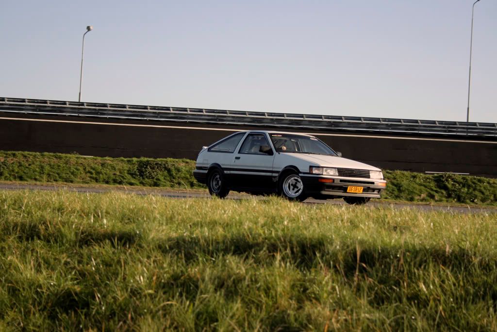 [Image: AEU86 AE86 - Grey levin coupe.. http://f...gspot.com/]