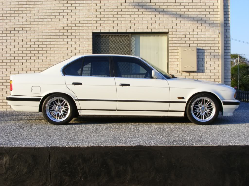 E34 White