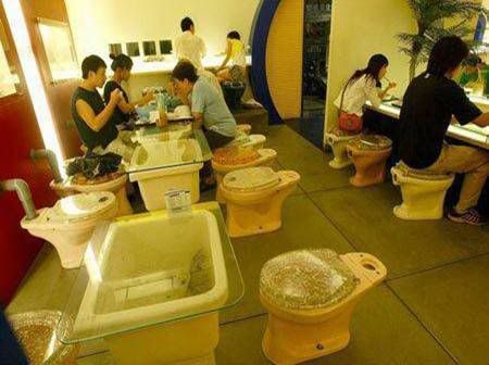 Modern Toilet Restaurant