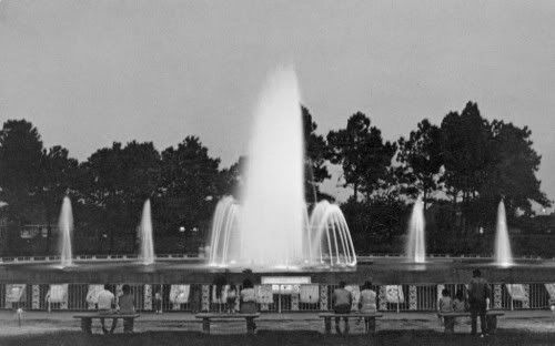 mardi gras fountain history